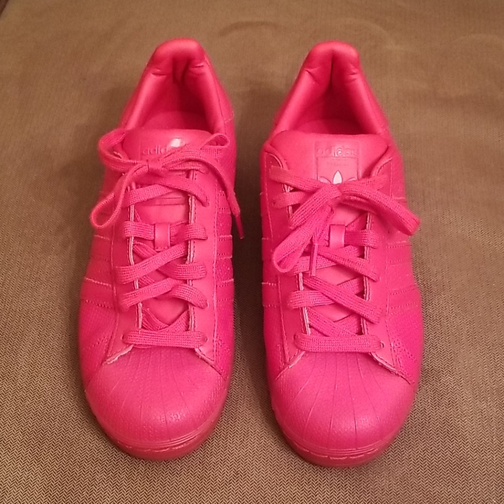 Adidas red shell head men's size 7 women's size 9